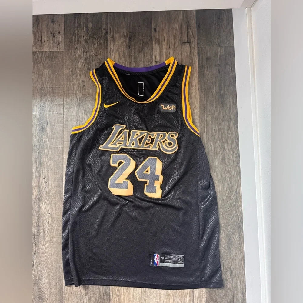 Nike NBA Black Textured Los Angeles Lakers Jersey (Size 48) Kobe Bryant